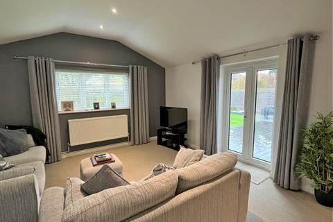 3 bedroom bungalow for sale, Laurel Close, Kent CT20