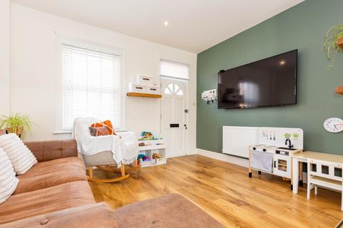 2 bedroom terraced house for sale, Henry Street, Warwickshire CV8