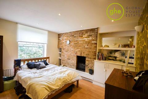 3 bedroom flat to rent, Harper Road, Elephant and Castle, London