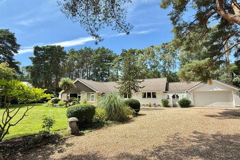 4 bedroom bungalow for sale, Nr Avon Castle, Ringwood, BH24 2AL