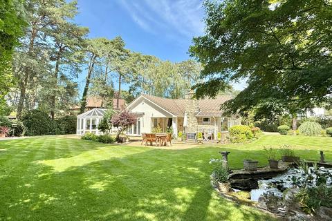 4 bedroom bungalow for sale, Nr Avon Castle, Ringwood, BH24 2AL