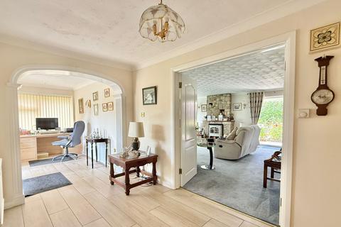 4 bedroom bungalow for sale, Nr Avon Castle, Ringwood, BH24 2AL