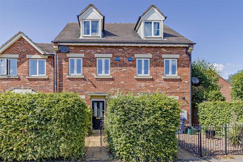 3 bedroom townhouse for sale, Ellers Road, Doncaster DN4