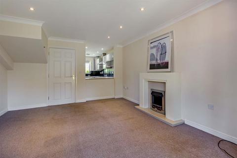 3 bedroom townhouse for sale, Ellers Road, Doncaster DN4
