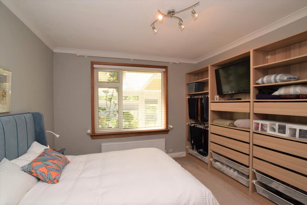 Logie, Kirkton Road, Dumfries, DG1 1 SH - Grieve Gr