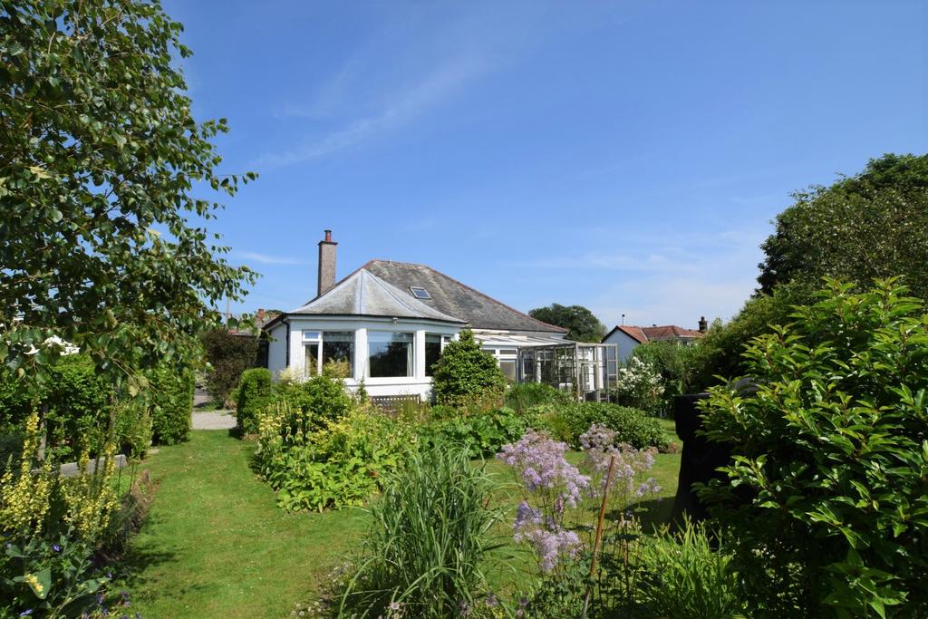 Logie, Kirkton Road, Dumfries, DG1 1 SH - Grieve Gr