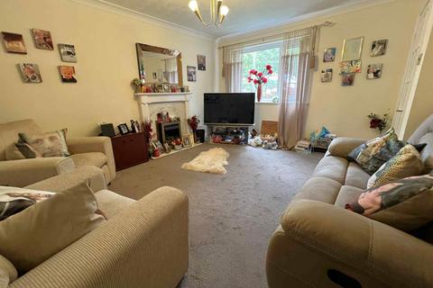3 bedroom semi-detached house for sale, Rowntree Avenue, Fleetwood FY7