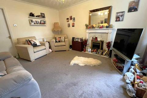 3 bedroom semi-detached house for sale, Rowntree Avenue, Fleetwood FY7