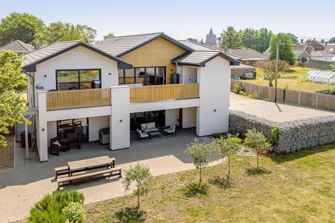 5 bedroom detached house for sale, West Bank, Crowland
