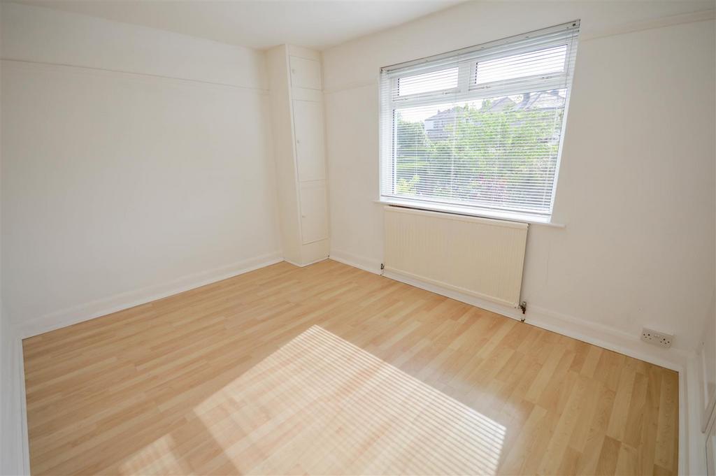 DSC 0010-3.jpg