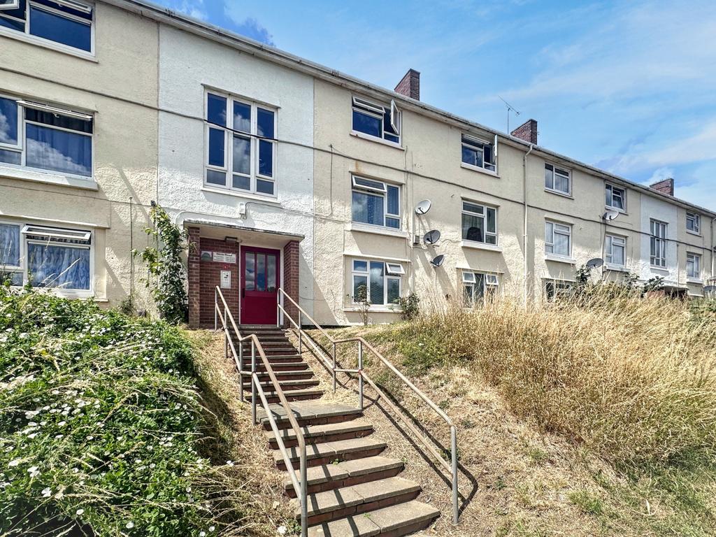 2 Bed Flat
