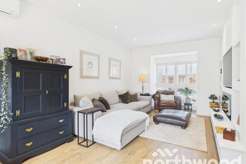 4 bedroom detached house for sale, Highwood Drive, Chilmington Lakes, Ashford, TN23