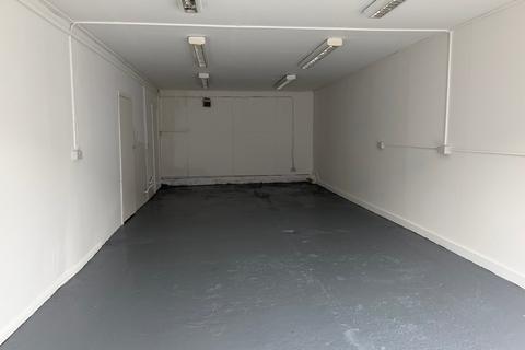 Warehouse to rent, Ongar Rd Dunmow CM6 1EU