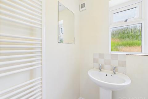 3 bedroom semi-detached house to rent, High Street, Ixworth, IP31
