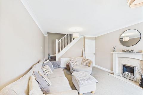 24 Queens Drive, Whitby, YO22 4HW