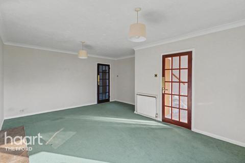 3 bedroom detached house for sale, Watton Road, Great Hockham