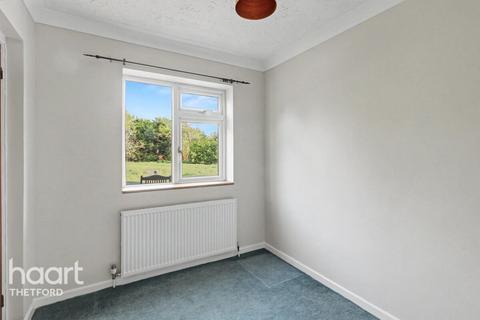 3 bedroom detached house for sale, Watton Road, Great Hockham