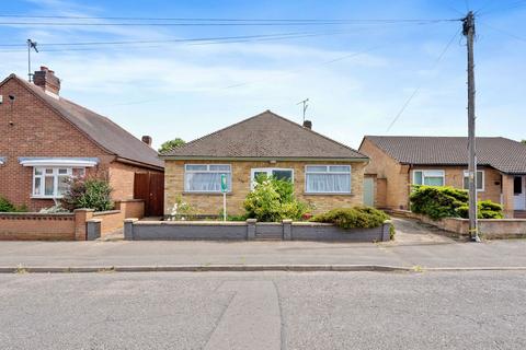 Neale Avenue, Kettering NN16