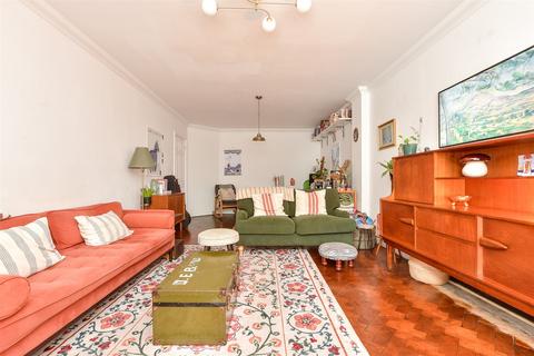 2 bedroom flat for sale, Highcliffe Hall, Margate CT9