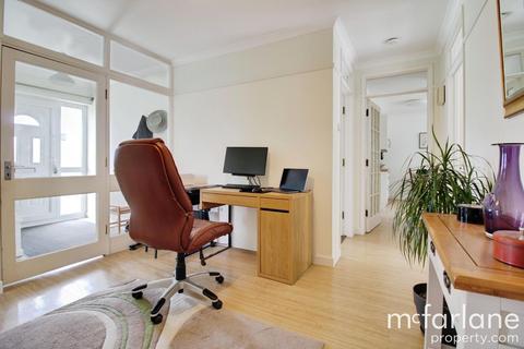 30 Tithe Barn Crescent, Swindon, SN1 4JX