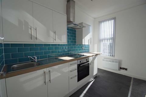 Studio to rent, Morris Lane, Kirkstall, Leeds