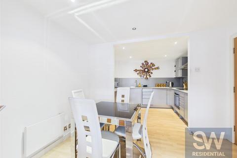 2 bedroom flat to rent, The Quays, Concordia Street, LS1 4ES