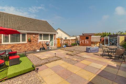 8 Frinton Grove, Blackpool, FY2 0DD