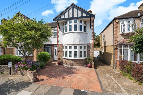 3 bedroom semi-detached house for sale, Kendrey Gardens, Twickenham, TW2