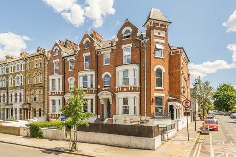 2 bedroom flat for sale, Bedford Road, London SW4