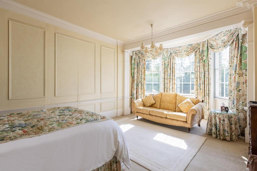 Principal Bedroom Suite