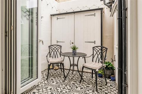 33 Norfolk Road, Brighton, BN1 3AB