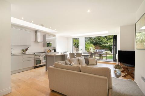 3 bedroom apartment for sale, Ferme Park Road, London, N8