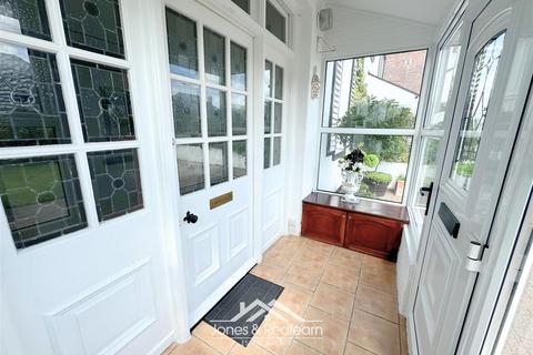 4 bedroom semi-detached house for sale, Bodannerch Drive, Rhyl