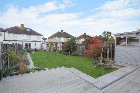 undefined, Hevers Avenue, Horley, Surrey, RH6