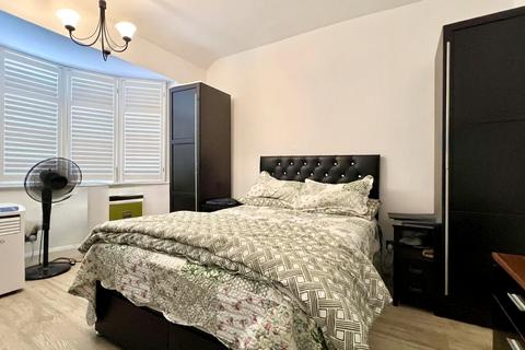 191 Somerset Road, Southall, UB1 2UQ