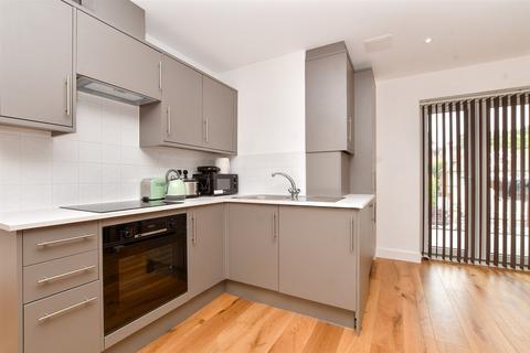 2 bedroom apartment for sale, Russell Hill, West Purley, Surrey