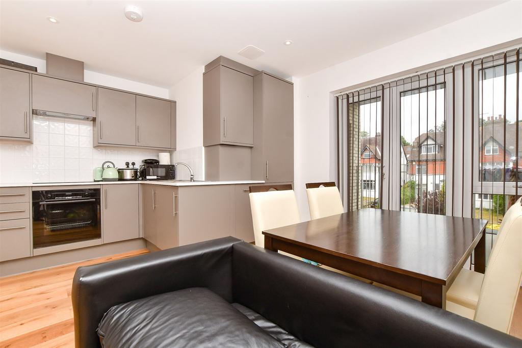 Kitchen / Lounge / Diner