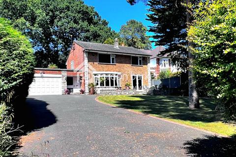 3 bedroom detached house for sale, Queens Park Avenue, Bournemouth BH8