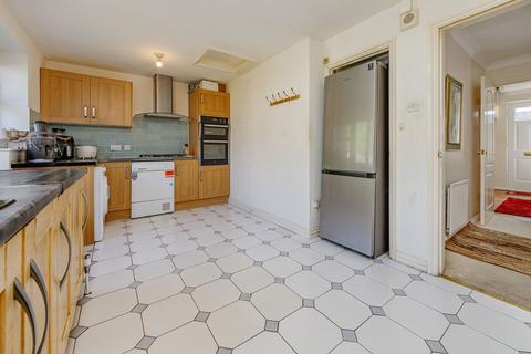 4 bedroom detached house for sale, Glendevon Close, Edgware, HA8