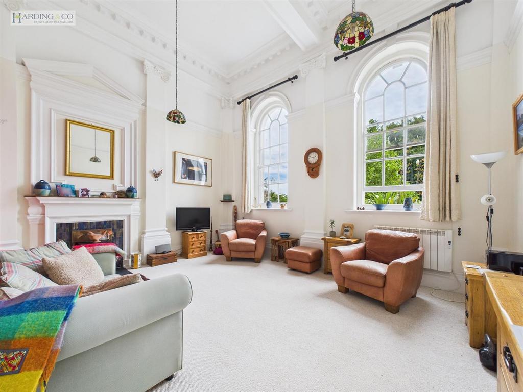 Sitting room.jpg