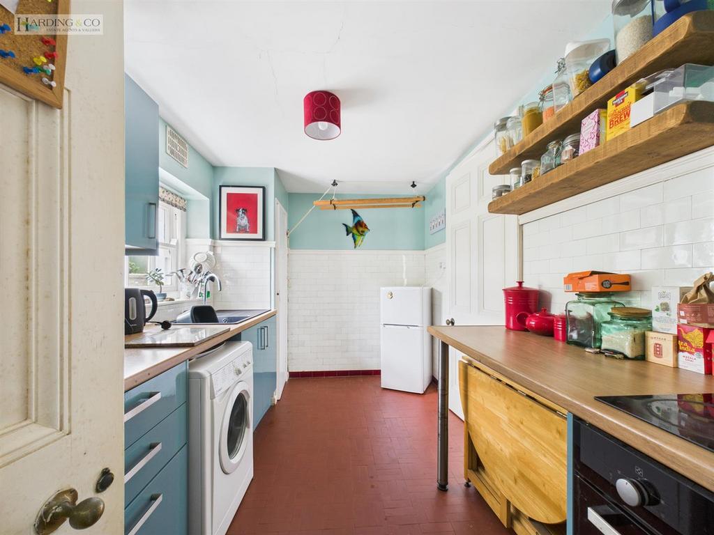 Kitchen ii.jpg