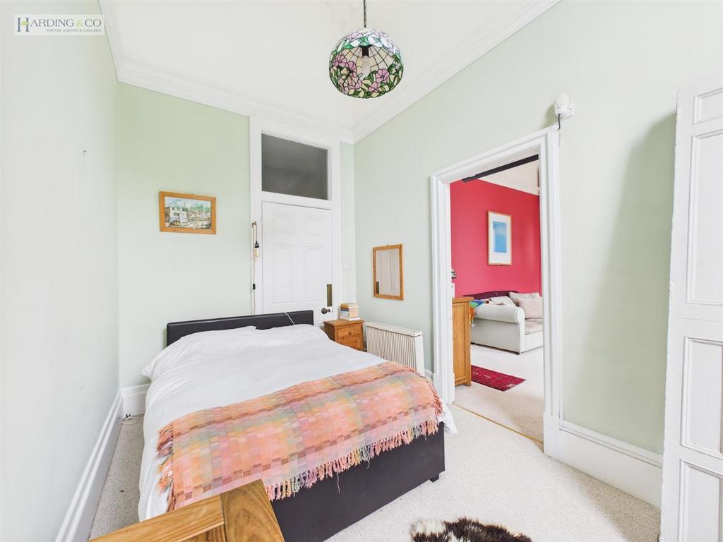 Bedroom ii.jpg