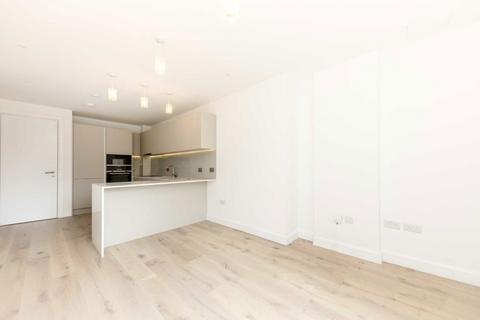 1 bedroom flat to rent, Chiswick High Road, London W4