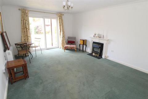 1 bedroom apartment for sale, Rougham Road, Bury St. Edmunds IP33