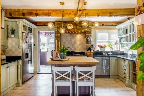 5 bedroom detached house for sale, Hall Lane, Grantham NG31