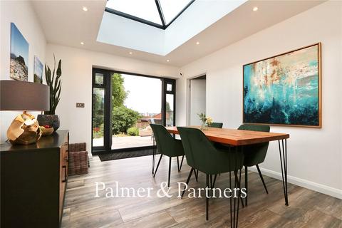 3 bedroom semi-detached house for sale, Birkfield Close, Ipswich, Suffolk, IP2