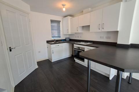 3 bedroom terraced house to rent, Heol Cae Pownd, LLANELLI