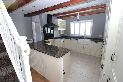 3 bedroom semi-detached house for sale, Davyhulme Road Davyhulme