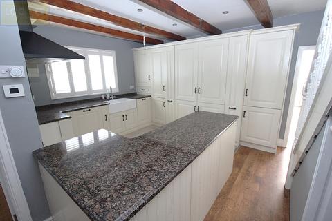 3 bedroom semi-detached house for sale, Davyhulme Road Davyhulme