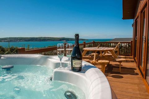 3 bedroom lodge for sale, Dinas Cross Newport